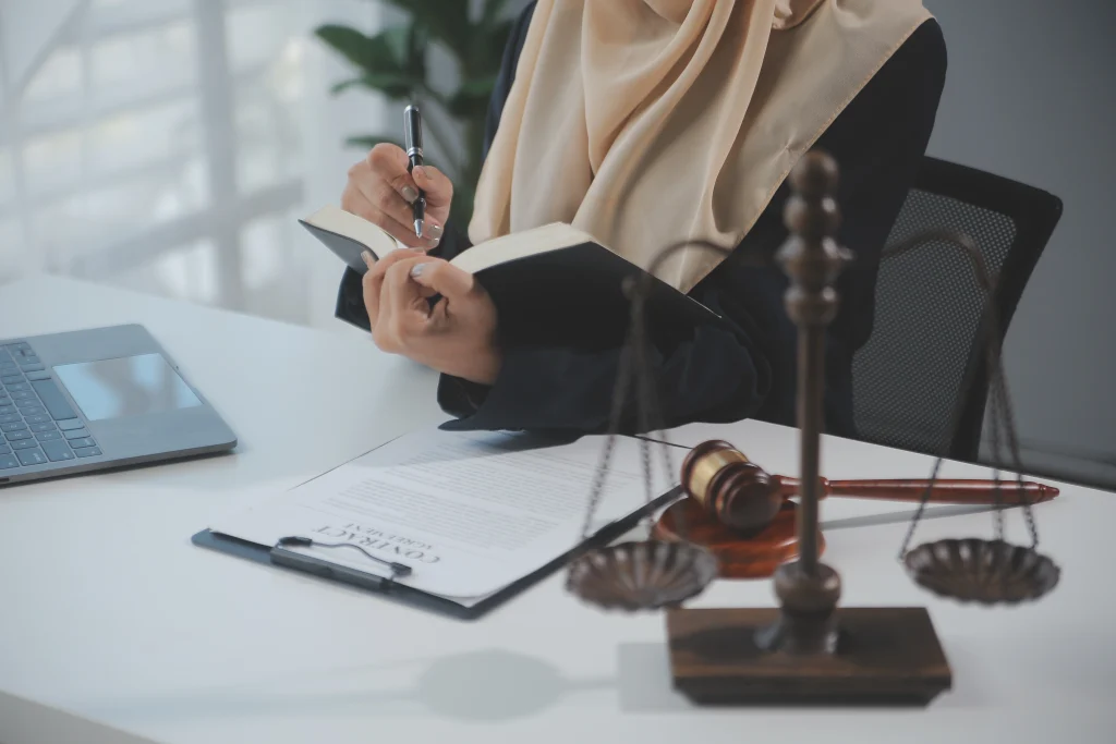 الاستشارات القانونية
